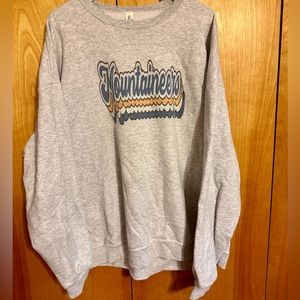 WVU Mountaineer crew neck sweatshirt